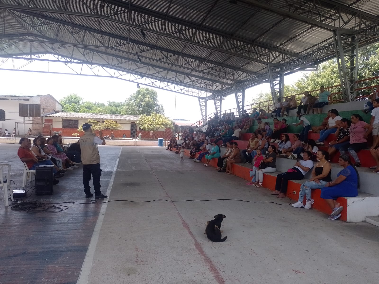 Invitación a los Campamentos Juveniles en la Institución